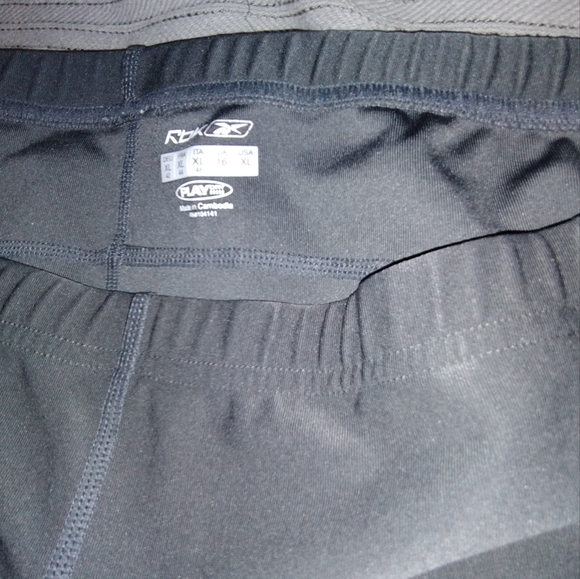 Women's Reebok pants - Picture 2 of 4